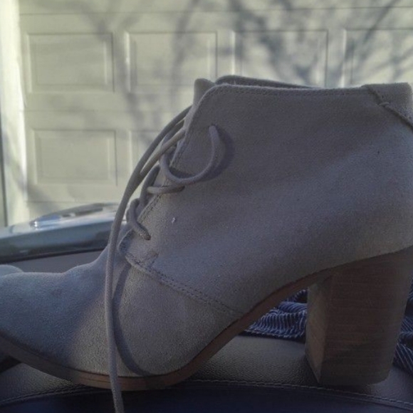 Boots - Picture 1 of 3